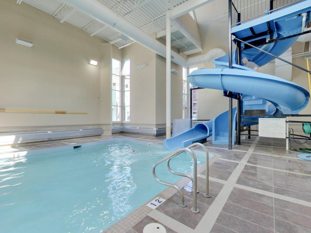 The Mountaineer By Instantsuites Pool & Hottub Canmore Eksteriør billede