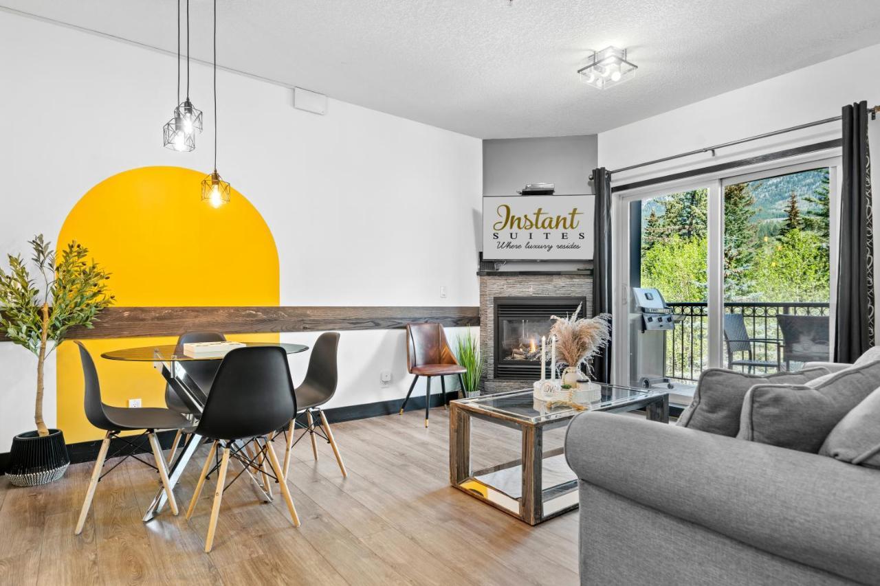 The Mountaineer By Instantsuites Pool & Hottub Canmore Eksteriør billede